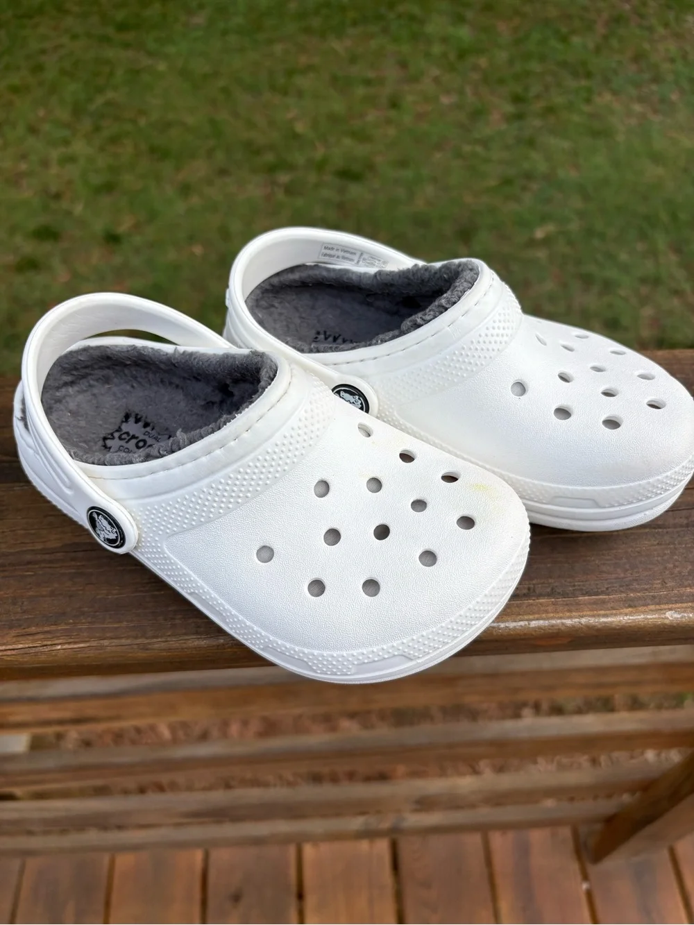 Kids Crocs Classic Lined Clogs White Gray Fur C10 cozy
